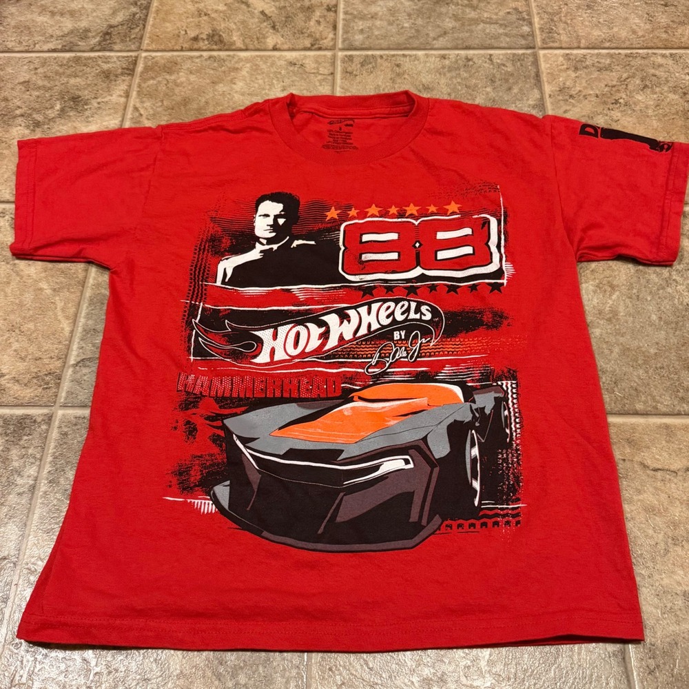 Hot Wheels Dale Earnhardt Jr 88 Hammerhead Red Graphic Tee Kids Size S 8